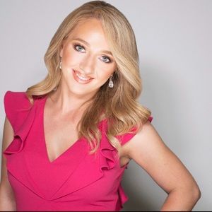 Meet your Posher, Claire